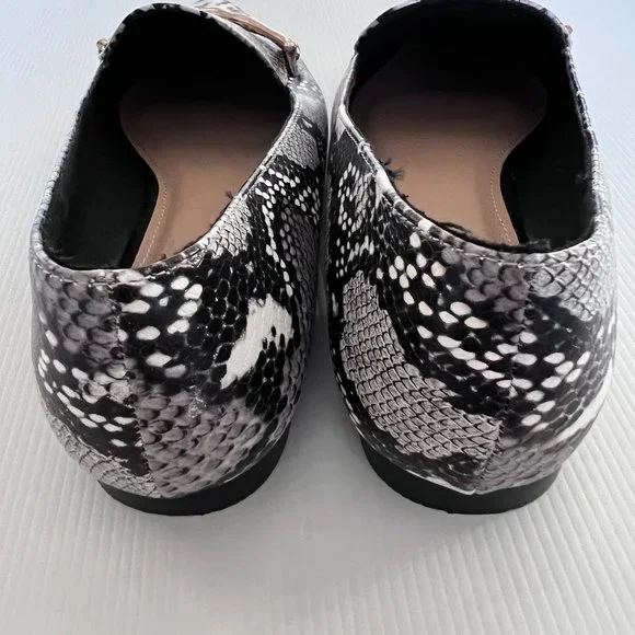 NOVO  Size 9 Snakeskin Black &  White ,Gold Detail Flat Shoes - Picture 8 of 15